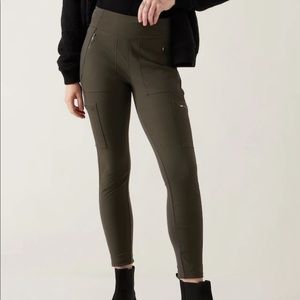 Athleta Headlands Hybrid Cargo Tights